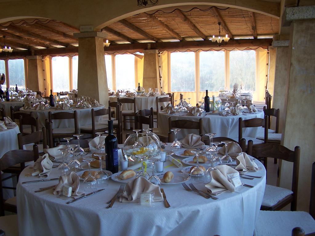 Hotel Ristorante Funtana Abbas Luras Luaran gambar
