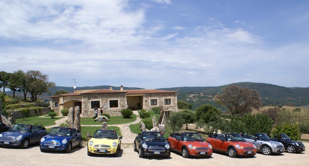 Hotel Ristorante Funtana Abbas Luras Luaran gambar